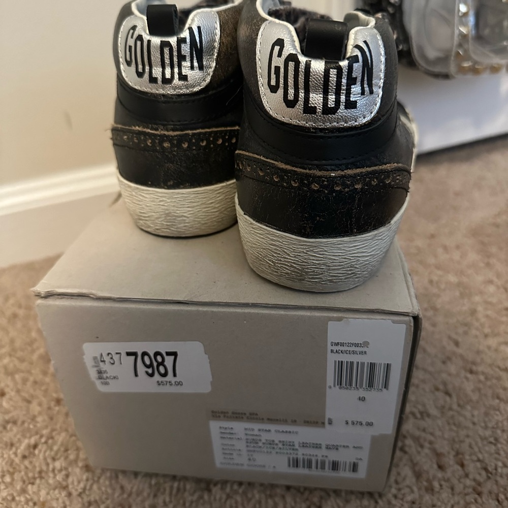Golden goose - Picture 2 of 9